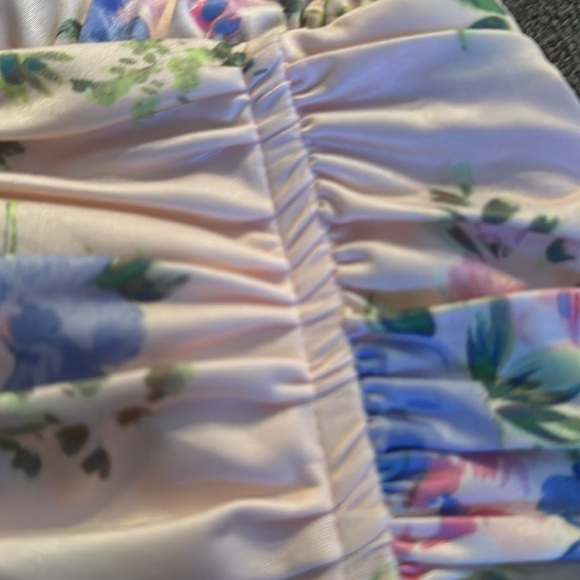 Zara floral halter top - Picture 3 of 3